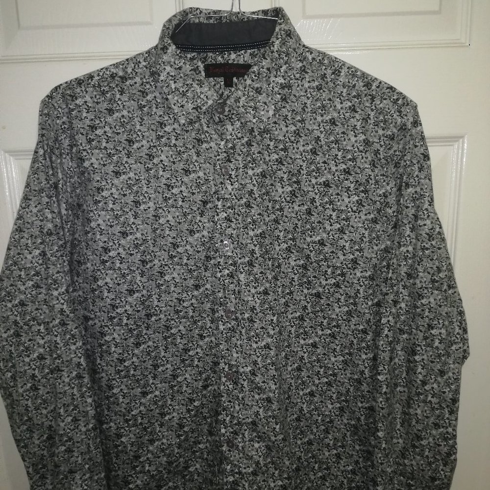 Royal Testimony Men's Long Sleeved Dress Shirt, Gently Used, Size Medium